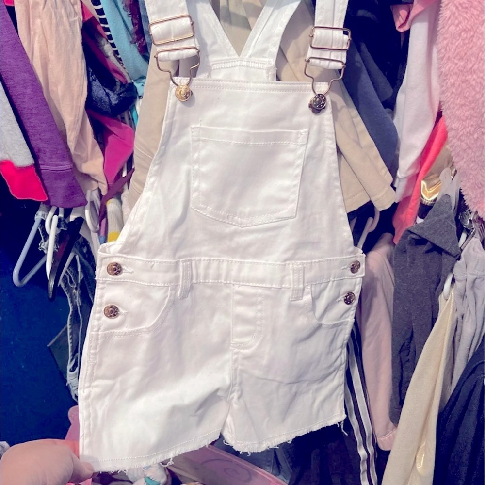 Little Girl Short Overalls size 5/6 EUC